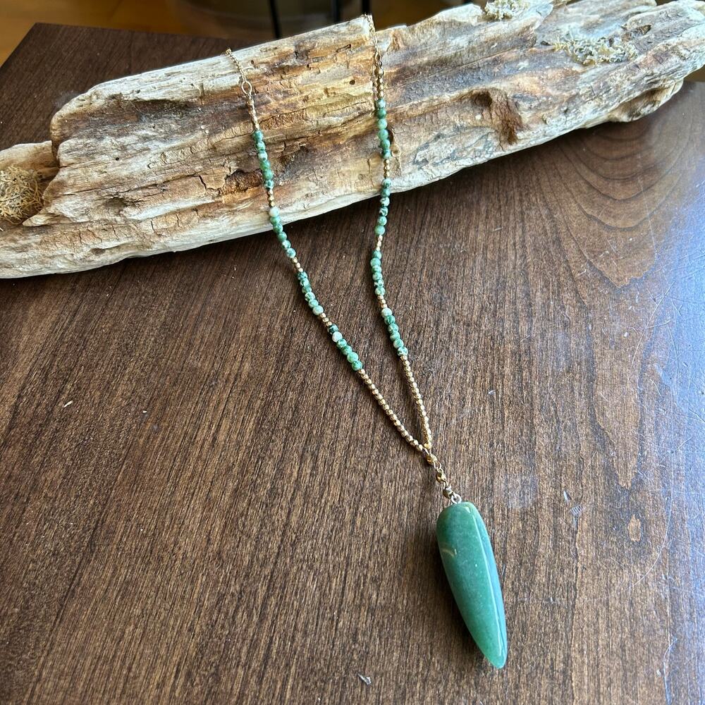 Vintage Aventurine ? Raindrop Pendant polished stone necklace boho fairy